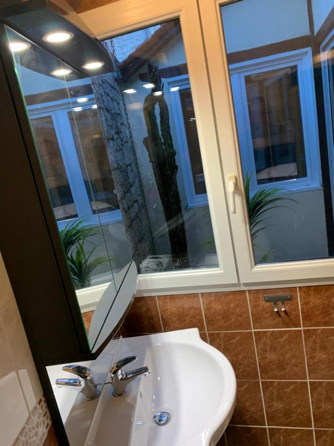 Chambre D'Hotes Naturiste Le Jardin Des Hirondelles Blanzaguet-Saint-Cybard Exterior photo