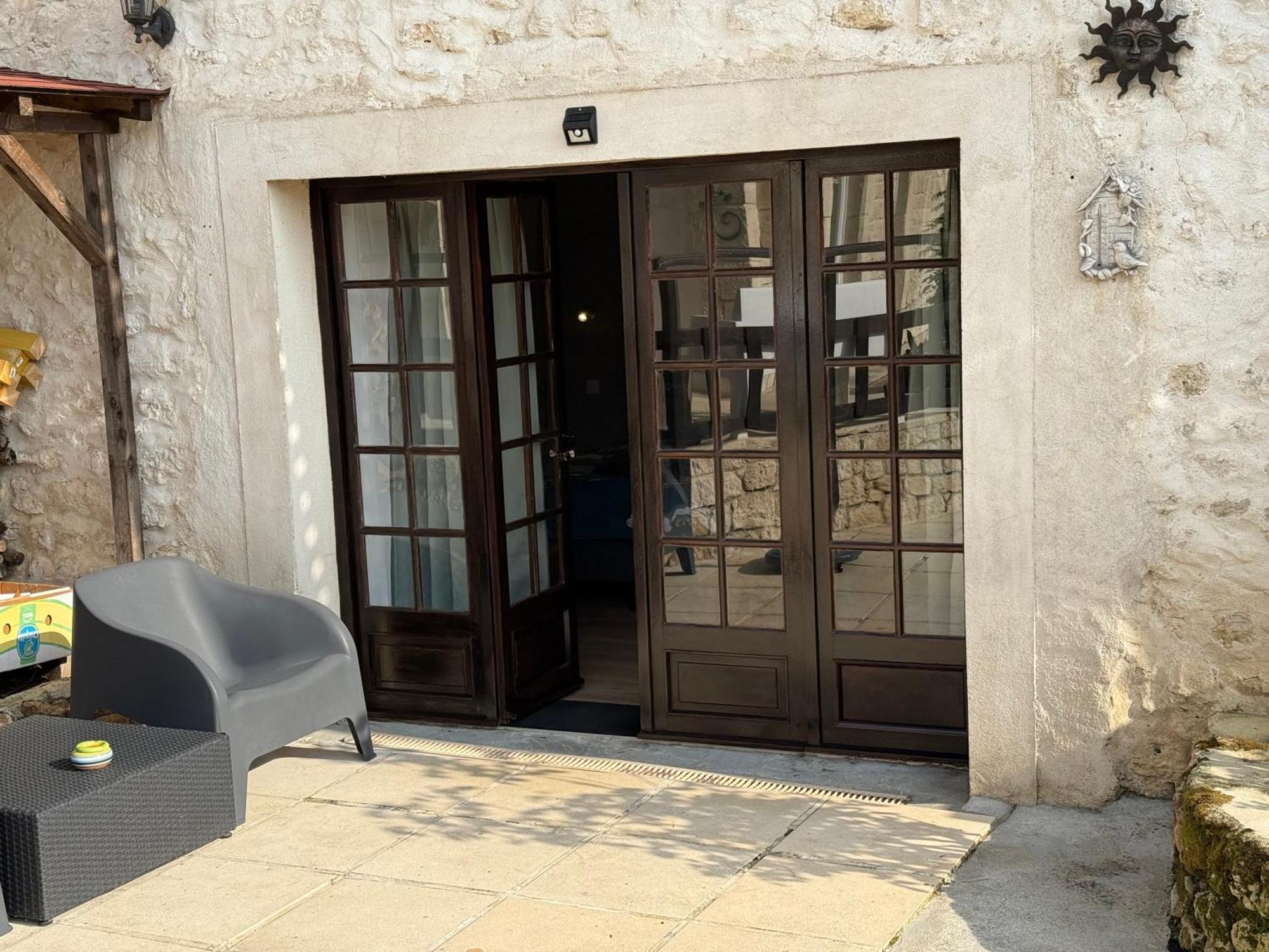 Chambre D'Hotes Naturiste Le Jardin Des Hirondelles Blanzaguet-Saint-Cybard Exterior photo